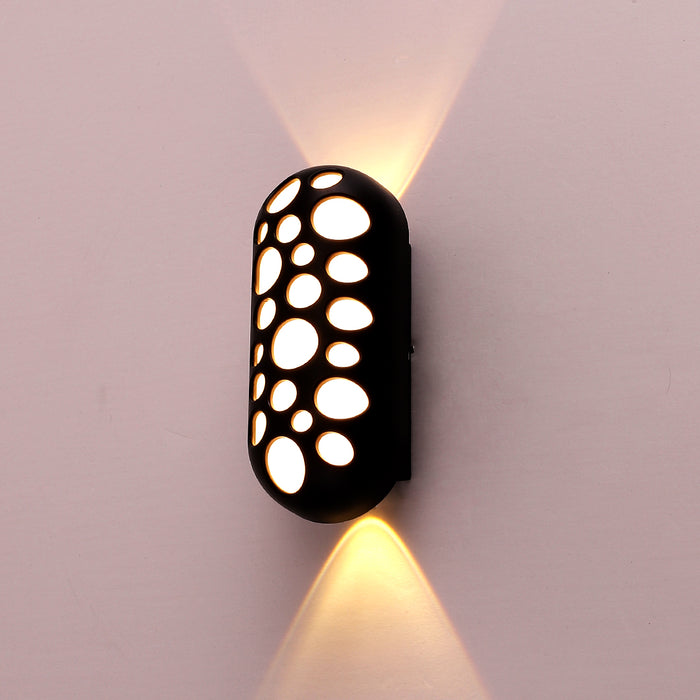 7W LED Outdoor Wall Light – IP54 Warm White