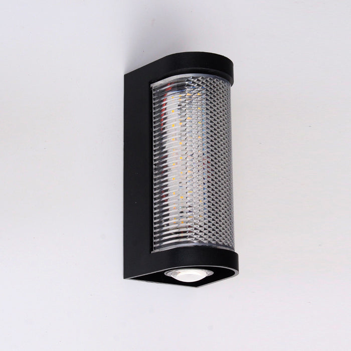 8W LED Outdoor Wall Light – IP44 Warm White